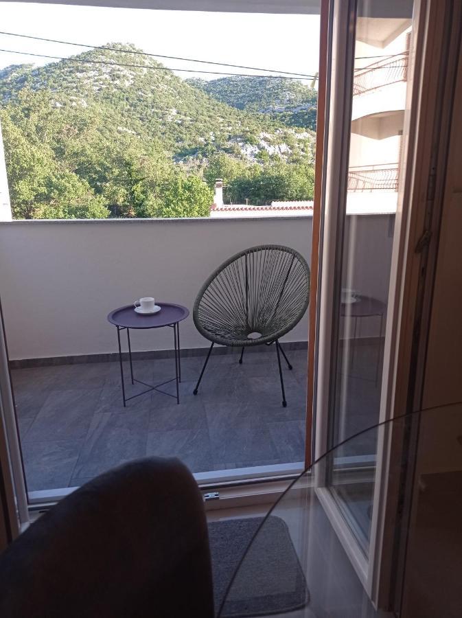 Holiday Home Horizonte With Jacuzzi Gornja Brela Bagian luar foto