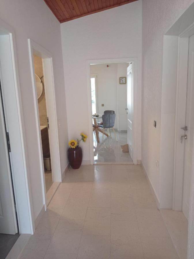 Holiday Home Horizonte With Jacuzzi Gornja Brela Bagian luar foto