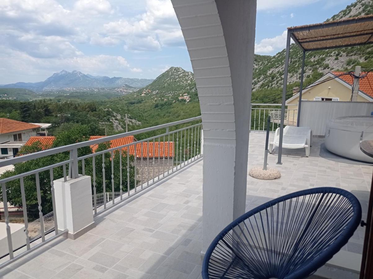 Holiday Home Horizonte With Jacuzzi Gornja Brela Bagian luar foto