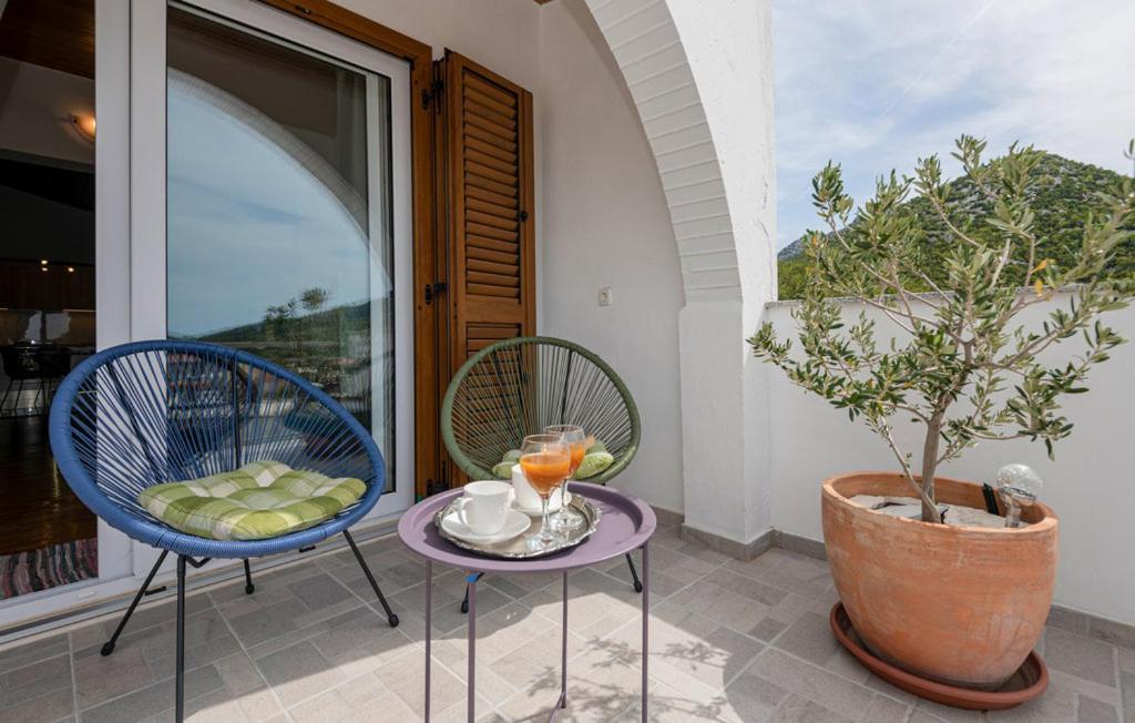 Holiday Home Horizonte With Jacuzzi Gornja Brela Bagian luar foto