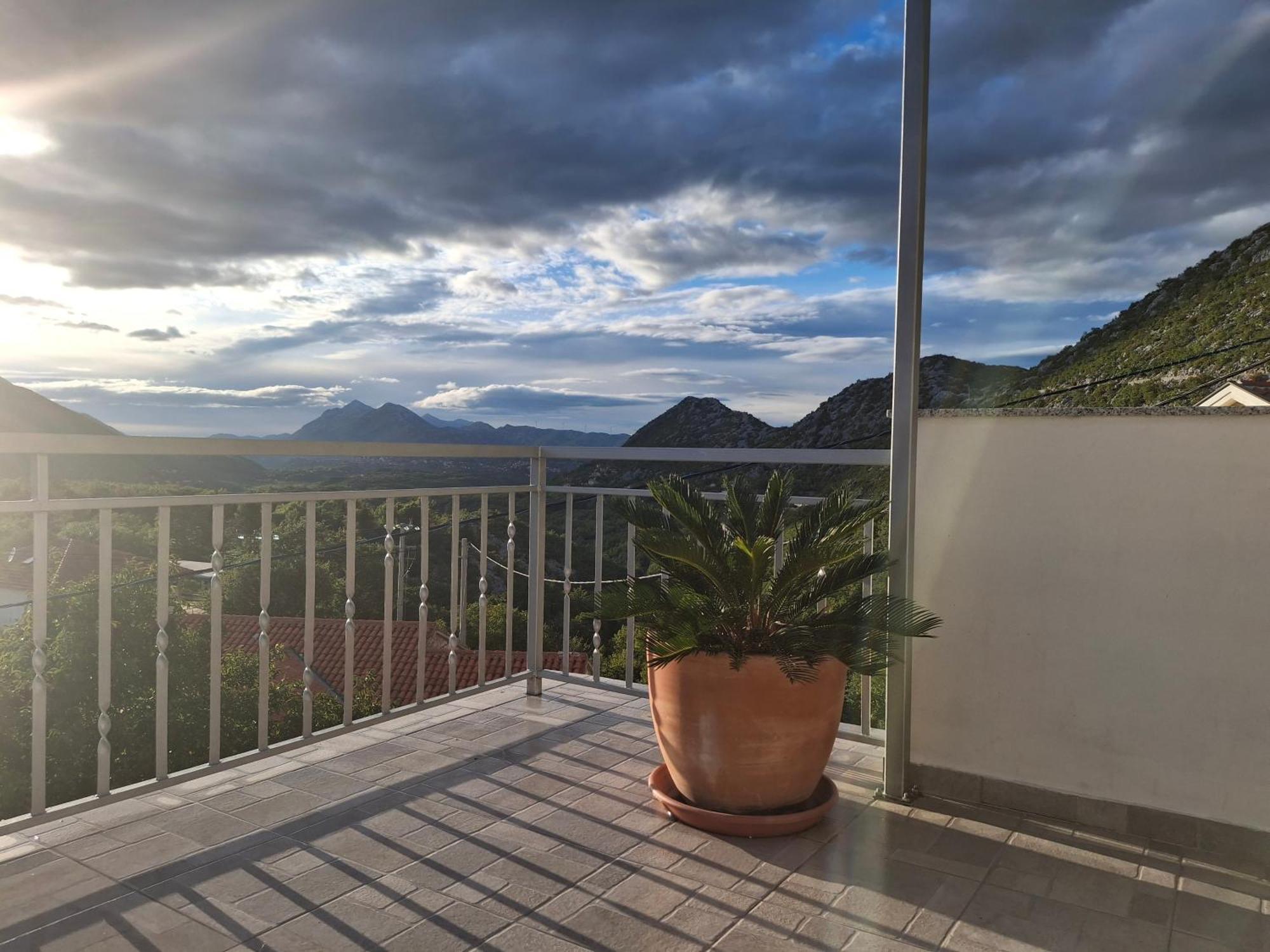 Holiday Home Horizonte With Jacuzzi Gornja Brela Bagian luar foto