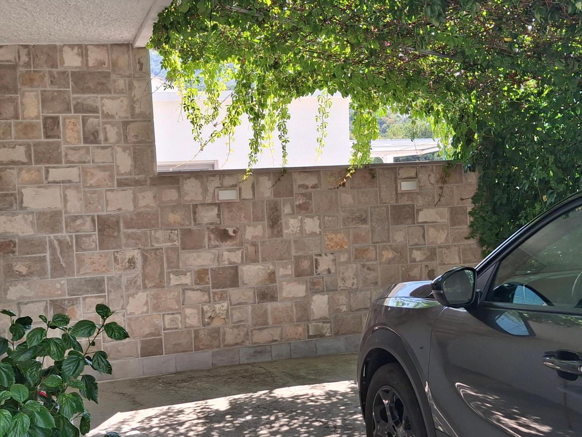 Holiday Home Horizonte With Jacuzzi Gornja Brela Bagian luar foto