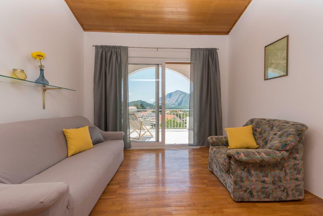 Holiday Home Horizonte With Jacuzzi Gornja Brela Bagian luar foto